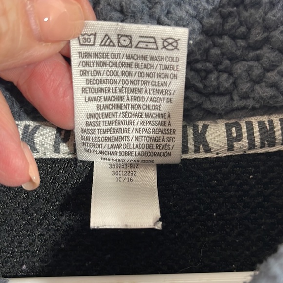 Victoria’s Secret PINK Black Fuzzy Quarter Zip Size Large - Picture 9 of 9